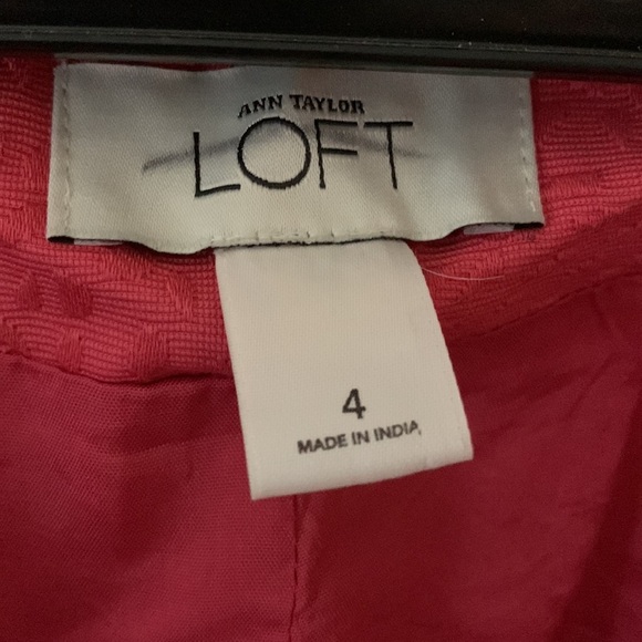 🍁Ann taylor Loft pink size 4 crop top 3/4 sleeves - Picture 2 of 4